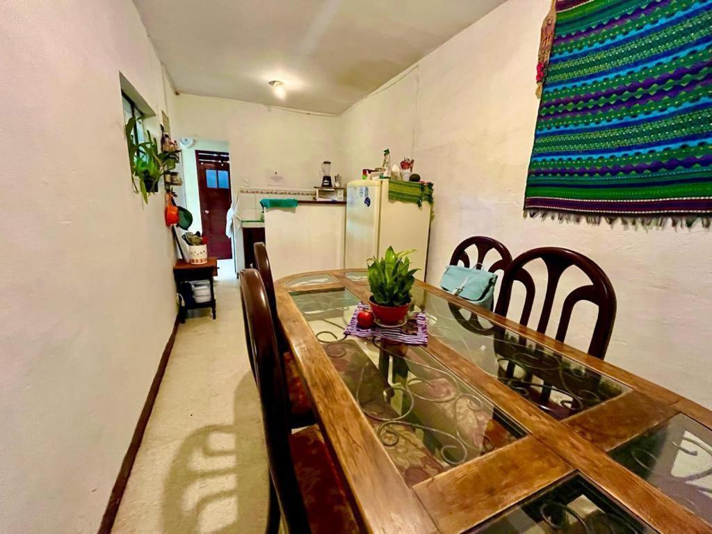 Casa De Leon Pensión Antigua